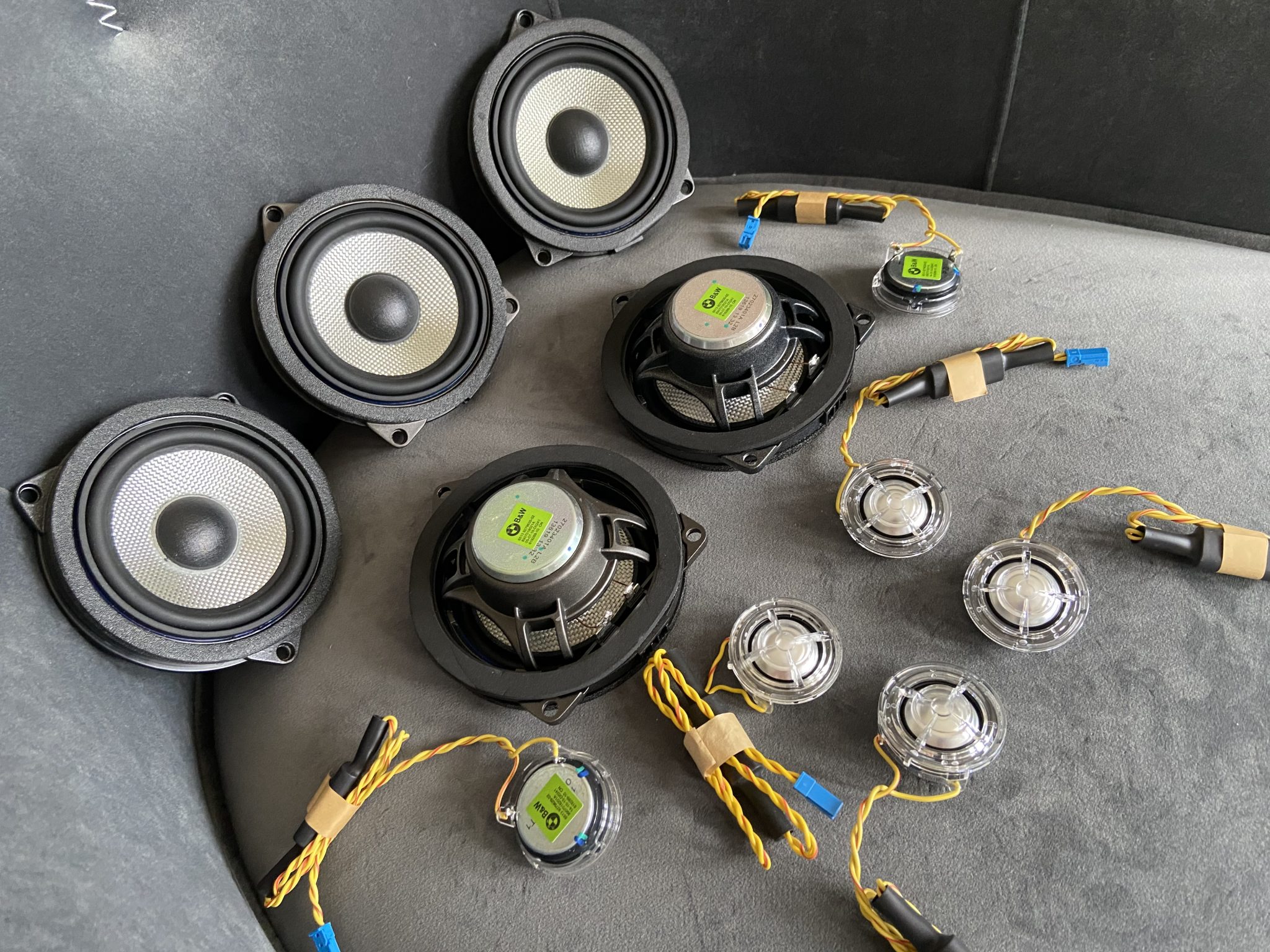 BMW G20 Bowers & Wilkins Speaker Upgrade Basic – EZtuning